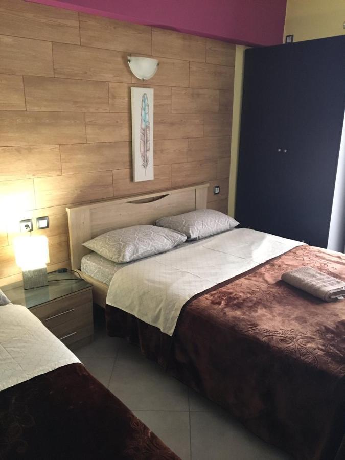 G M 1 Rooms Kentro In The Heart Of The City Larissa Exterior photo
