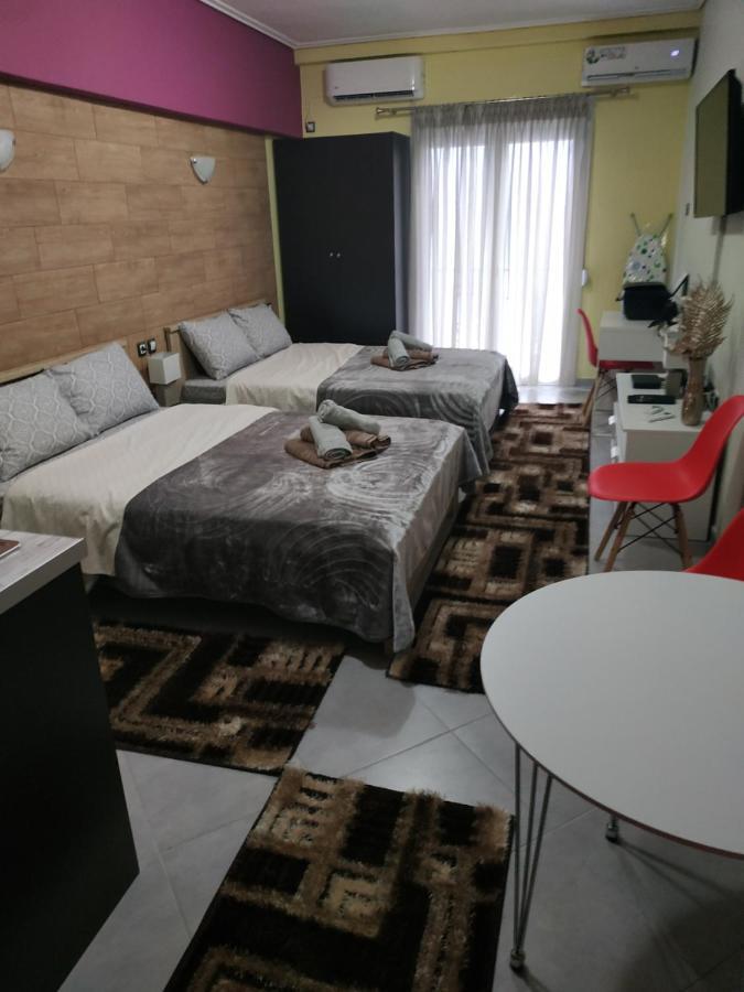 G M 1 Rooms Kentro In The Heart Of The City Larissa Exterior photo